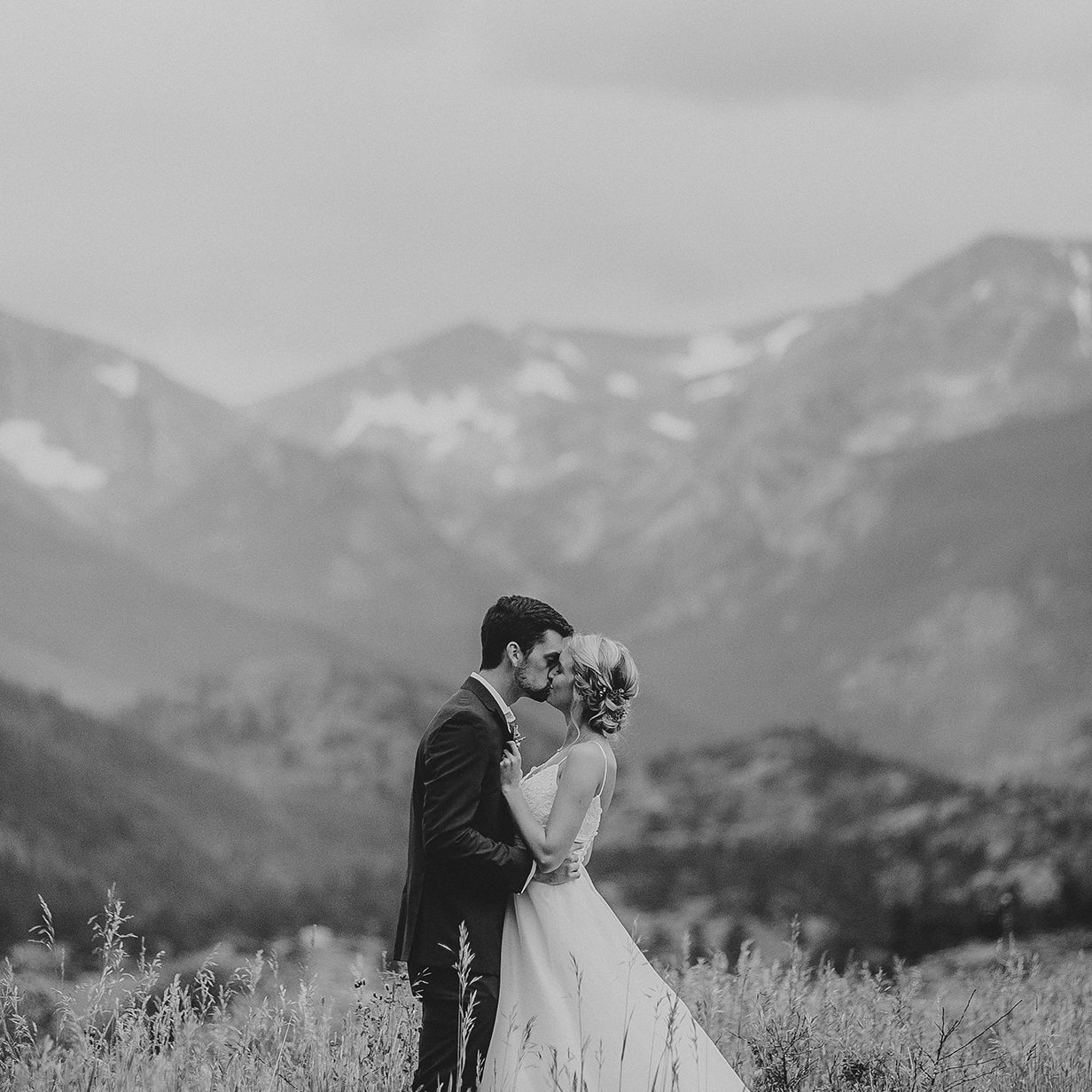 CHEYENNE WEDDING PHOTOGRAPHER