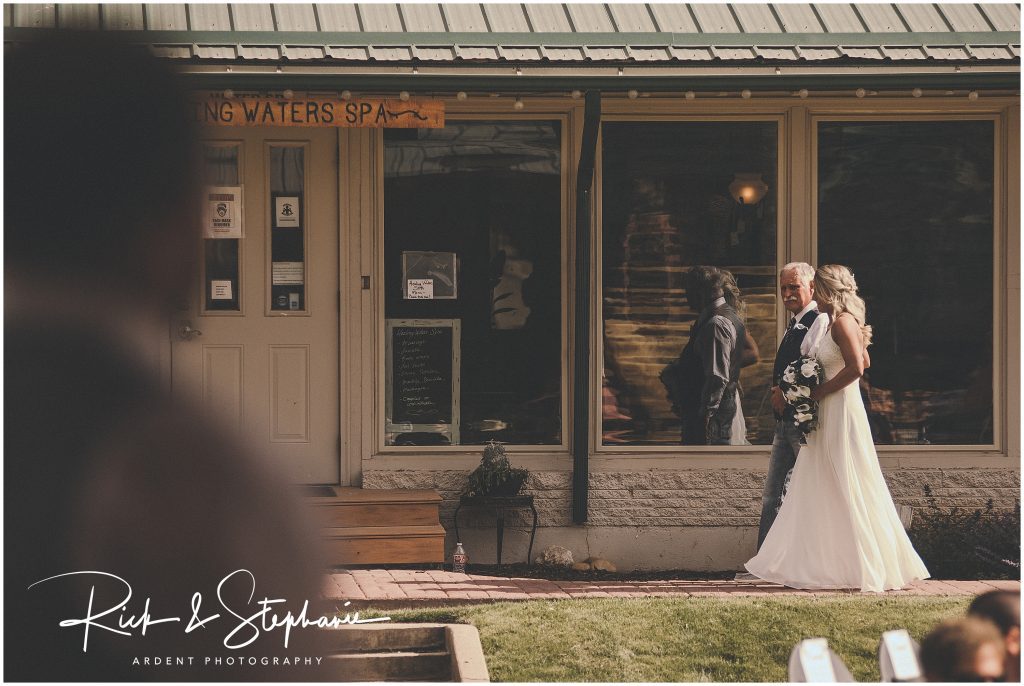 SARATOGA WY WEDDING PHOTOGRAPHER
