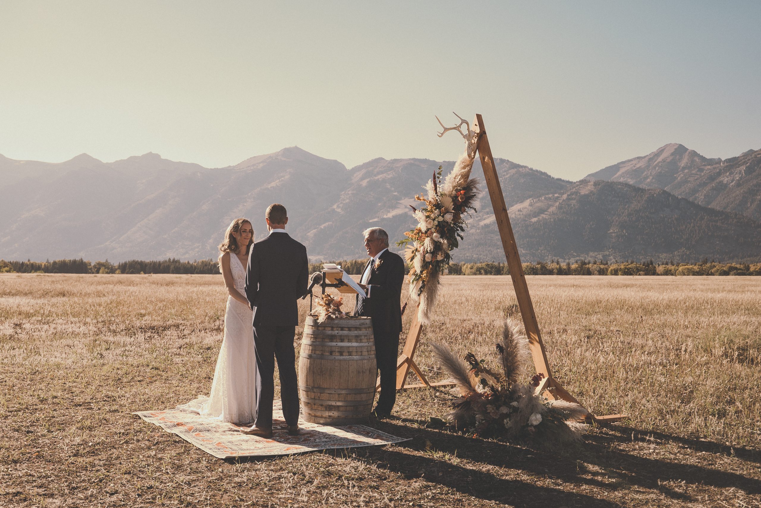 JACKSON HOLE WEDDING PHOTOGRAPHERS